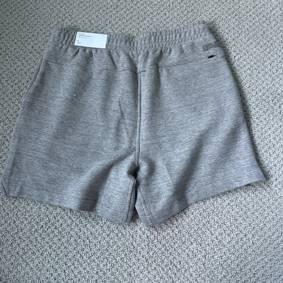 American Eagle 24/7 Jogger Short - Picture 2 of 5